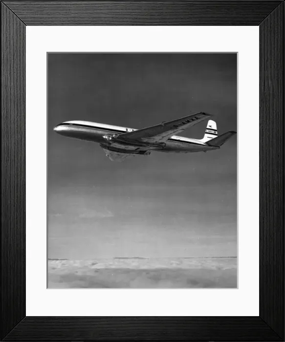 Framed Print : The first production de Havilland DH106 Comet 2 G-AMXA Framed Print : The first production de Havilland DH106 Comet 2 G-AMXA
