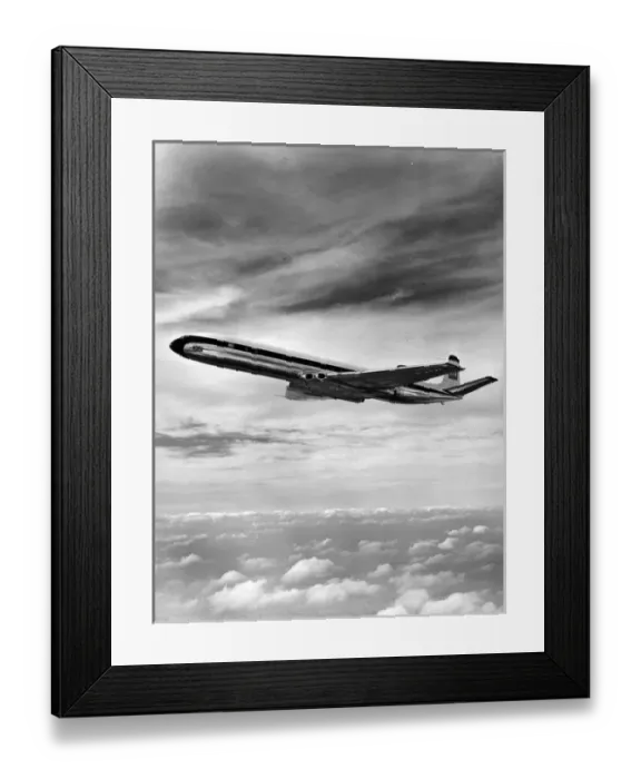 Framed Print : The first de Havilland DH106 Comet 4B G-APMA Framed Print : The first de Havilland DH106 Comet 4B G-APMA