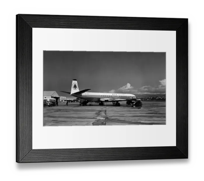 Framed Print : de Havilland DH106 Comet 4C OD-ADQ of Middle East Airlines Framed Print : de Havilland DH106 Comet 4C OD-ADQ of Middle East Airlines
