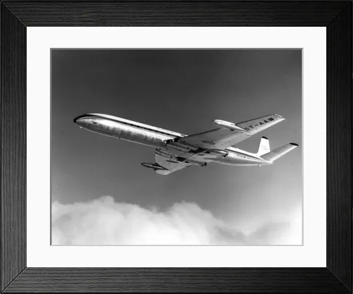 Framed Print : de Havilland DH106 Comet 4C ST-aW of Sudan Airways Framed Print : de Havilland DH106 Comet 4C ST-aW of Sudan Airways