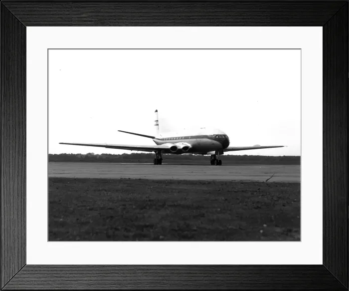 Framed Print : de Havilland DH106 Comet 2E G-AMXK