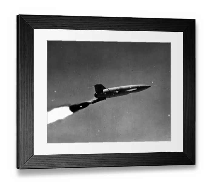 Framed Print : First prototype English Electric Canberra B2 VX165 Framed Print : First prototype English Electric Canberra B2 VX165