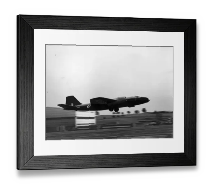 Framed Print : English Electric Canberra B2 WD952 Framed Print : English Electric Canberra B2 WD952