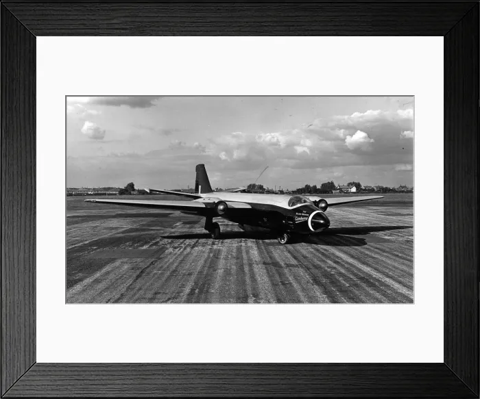Framed Print : English Electric Canberra B5 VX185 Framed Print : English Electric Canberra B5 VX185