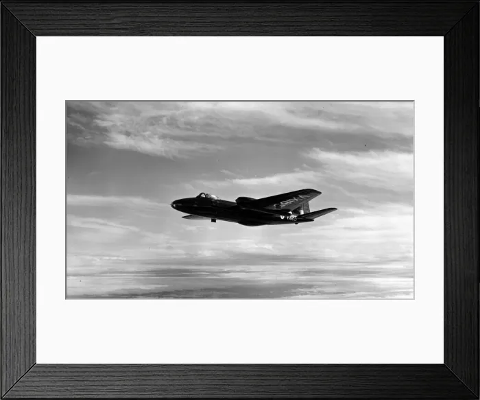 Framed Print : The first English Electric Canberra B(I)8 VX185 Framed Print : The first English Electric Canberra B(I)8 VX185