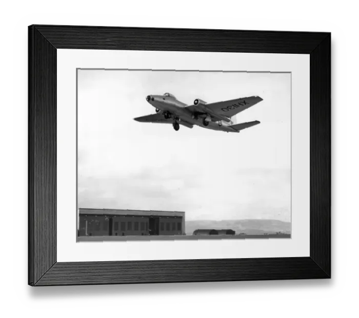 Framed Print : English Electric Canberra PR9 XH130 taking-off Framed Print : English Electric Canberra PR9 XH130 taking-off