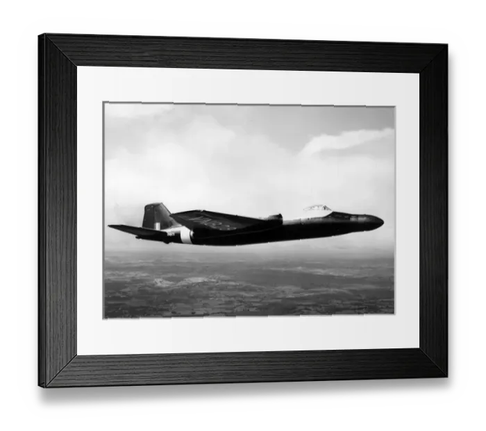 Framed Print : English Electric Canberra third prototype VN828 Framed Print : English Electric Canberra third prototype VN828