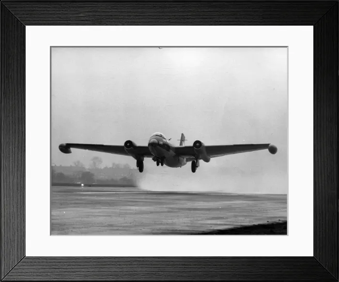 Framed Print : English Electric Canberra B62 B-103 Framed Print : English Electric Canberra B62 B-103
