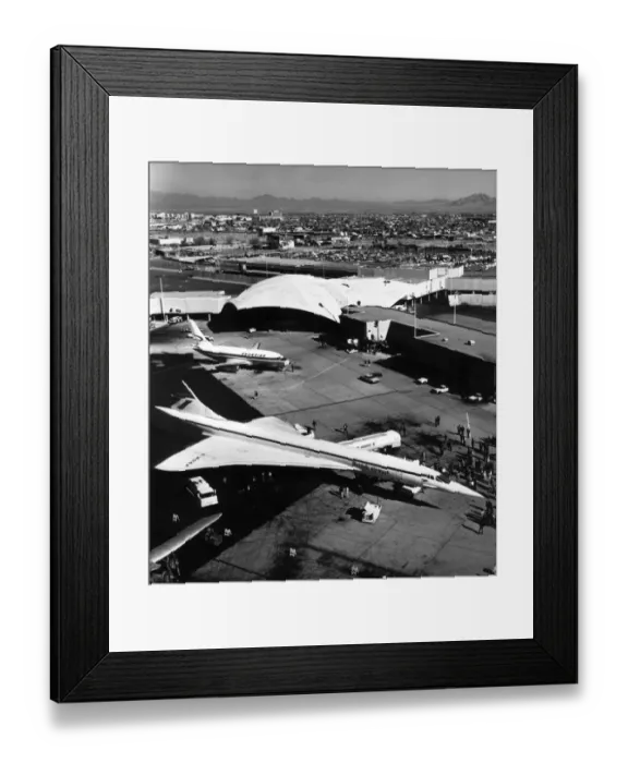 Framed Print : Concorde 206 G-BOa during its first visit to Las Vegas Framed Print : Concorde 206 G-BOa during its first visit to Las Vegas