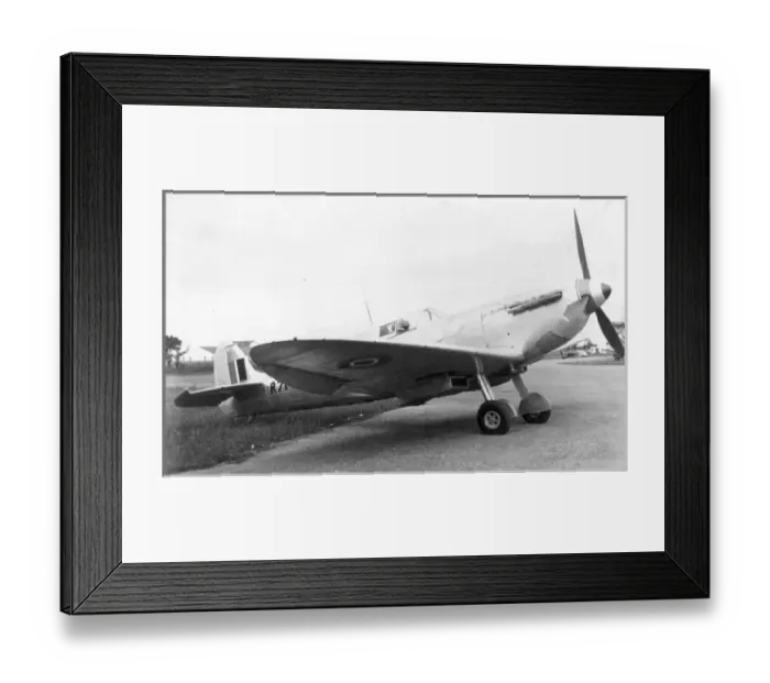 Framed Print : Supermarine Spitfire II Framed Print : Supermarine Spitfire II