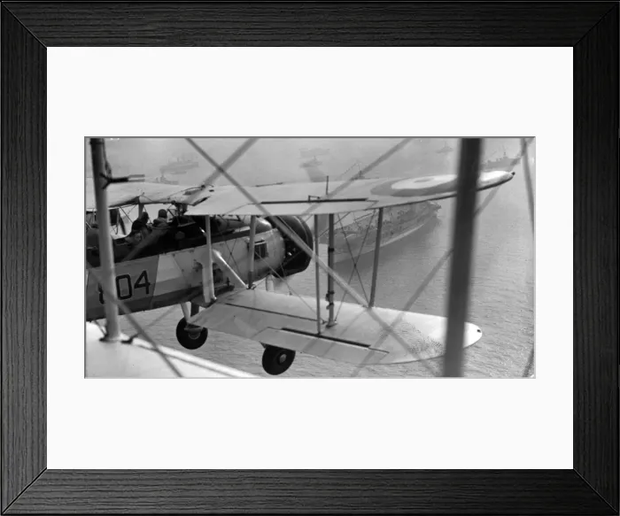 Framed Print : Fairey Swordfish I of No 823 Squadron from HMS Glorious Framed Print : Fairey Swordfish I of No 823 Squadron from HMS Glorious