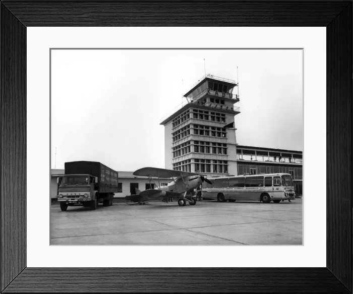 Framed Print : Afghan Hawker Hind being readied for transporting from Kabul Framed Print : Afghan Hawker Hind being readied for transporting from Kabul