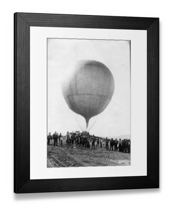 Framed Print : A military observation balloon at Ladysmith - Boer War Framed Print : A military observation balloon at Ladysmith - Boer War