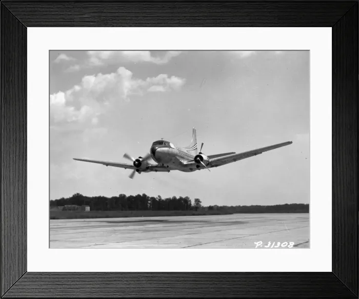 Framed Print : Pat Tibbs demonstrates the Martin 2-0-2 Framed Print : Pat Tibbs demonstrates the Martin 2-0-2
