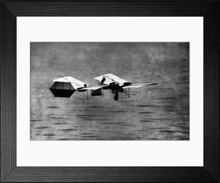 Framed Print : Langleys successful petrol-driven 1 / 4-scale model 1903 Framed Print : Langleys successful petrol-driven 1 / 4-scale model 1903