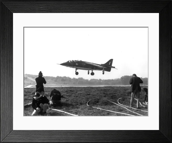 Framed Print : Hawker Siddeley Harrier GR1 Framed Print : Hawker Siddeley Harrier GR1