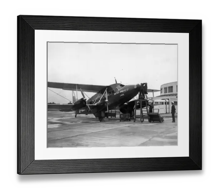 Framed Print : de Havilland DH86 Express Air Liner of British Airways Framed Print : de Havilland DH86 Express Air Liner of British Airways