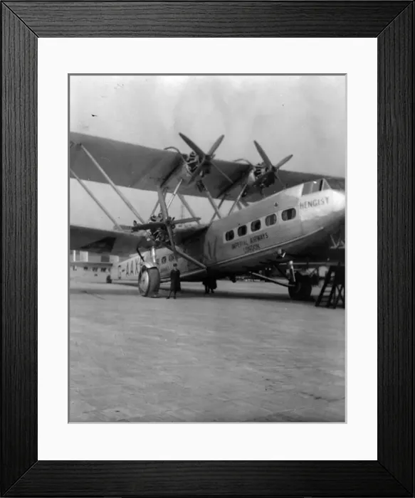 Framed Print : Handley Page HP42W G-aXE Hengist at Croydon Framed Print : Handley Page HP42W G-aXE Hengist at Croydon