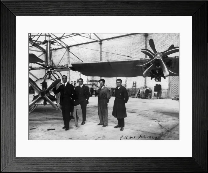 Framed Print : Isacco Helicogyre No1 Framed Print : Isacco Helicogyre No1