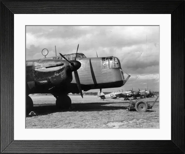 Framed Print : Armstrong Whitworth Whitley V at the ECFS in September 1942 Framed Print : Armstrong Whitworth Whitley V at the ECFS in September 1942