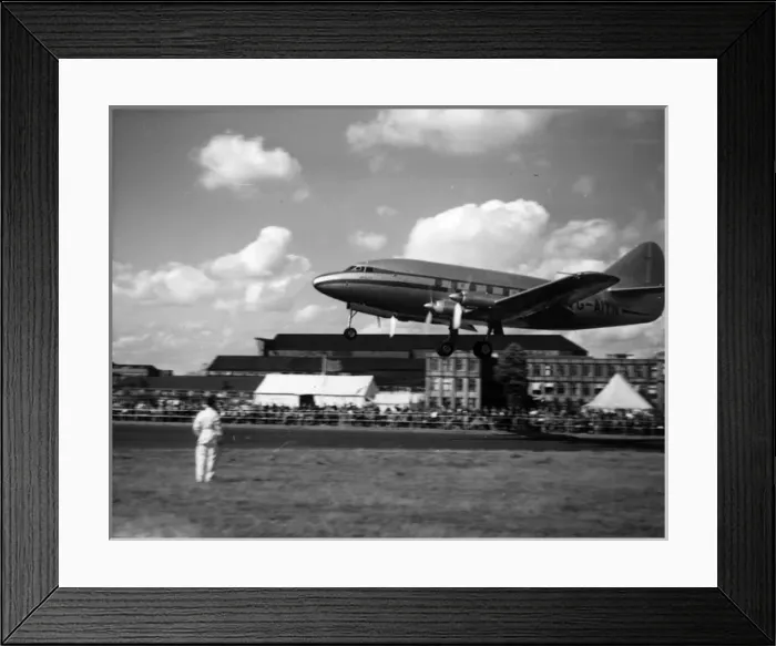 Framed Print : Armstrong Whitworth AW55 Apollo G-AIYN / VX220 Framed Print : Armstrong Whitworth AW55 Apollo G-AIYN / VX220