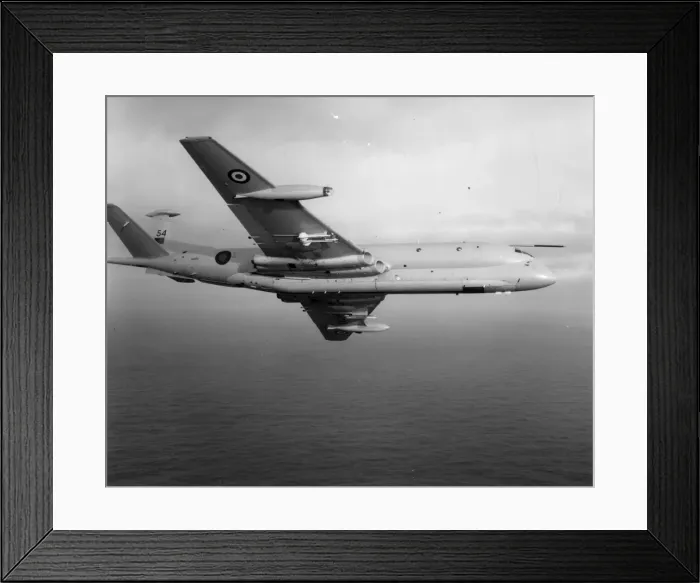 Framed Print : Hawker Siddeley Nimrod XV254 Framed Print : Hawker Siddeley Nimrod XV254