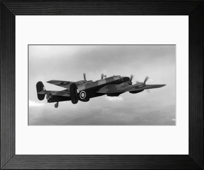 Framed Print : Handley Page Halifax II Series 1A JP121 Framed Print : Handley Page Halifax II Series 1A JP121