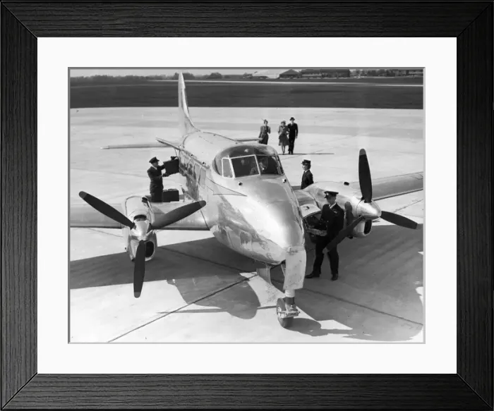 Framed Print : de Havilland DH104 Dove 1 Framed Print : de Havilland DH104 Dove 1