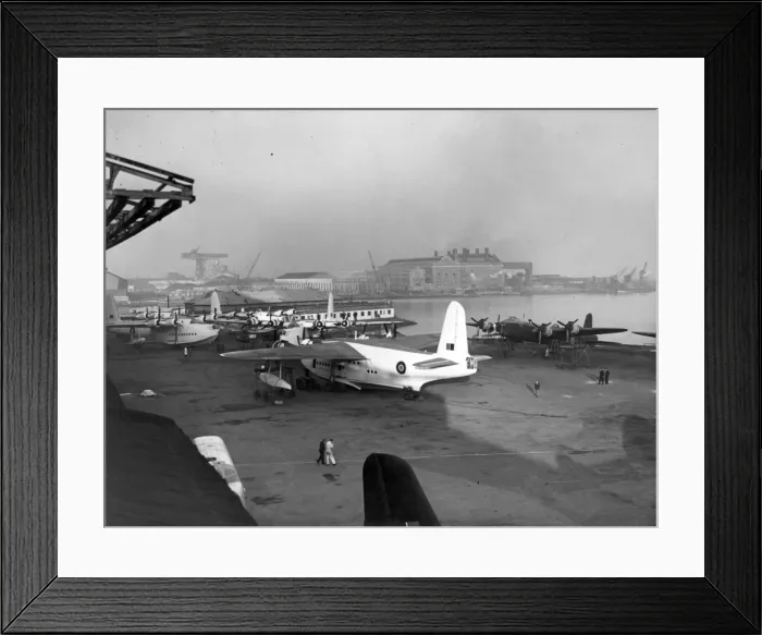 Framed Print : Short Sunderlands (including L2163) and Stirlings