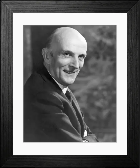 Framed Print : Sir George Robert Edwards (1908-2003) Framed Print : Sir George Robert Edwards (1908-2003)