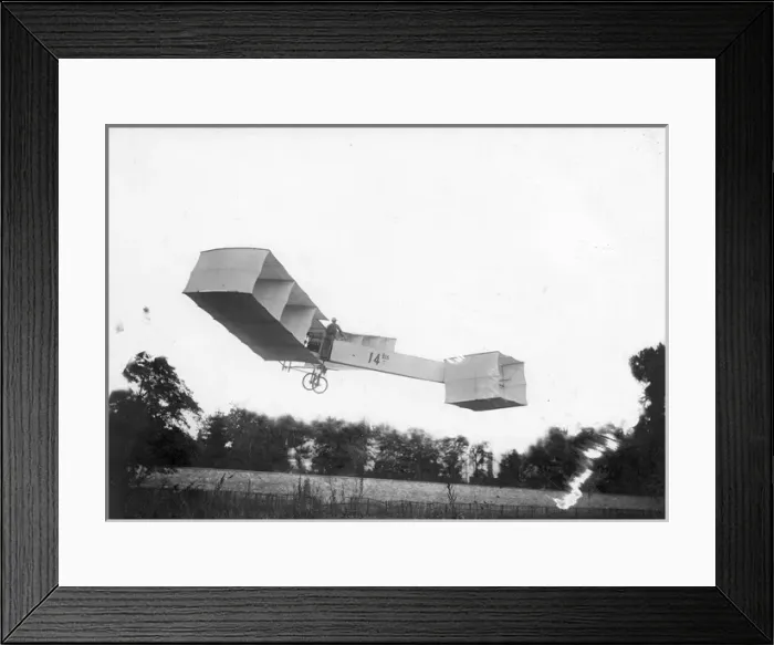 Framed Print : Santos-Dumont 14bis first flight in Europe 1906 Framed Print : Santos-Dumont 14bis first flight in Europe 1906