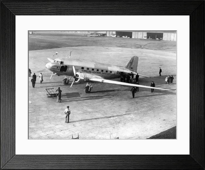 Framed Print : Douglas DC-3 PH-ALI Ibis of KLM at Croydon Framed Print : Douglas DC-3 PH-ALI Ibis of KLM at Croydon