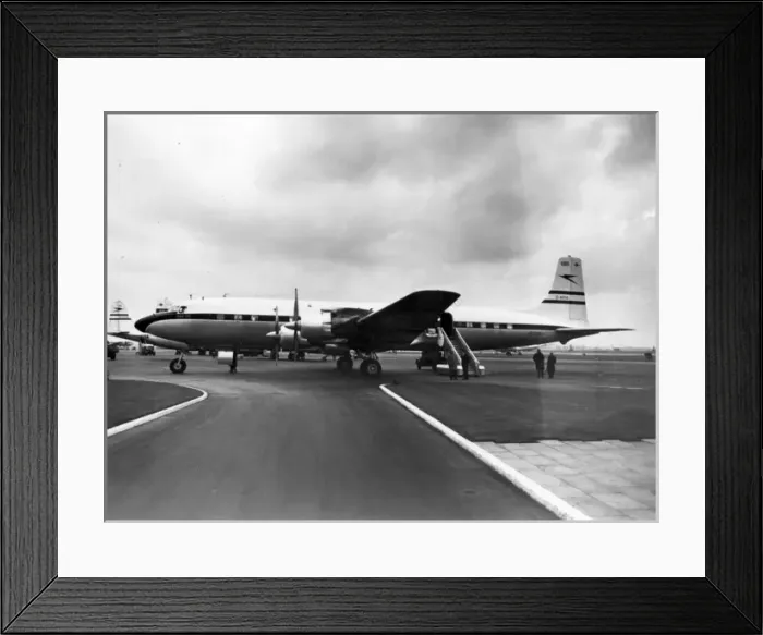 Framed Print : Douglas DC-7C G-AOIA of BOAC Framed Print : Douglas DC-7C G-AOIA of BOAC