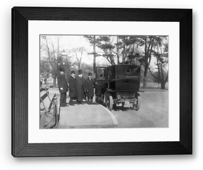Framed Print : Wright brothers leaving the Smithsonian Institution Framed Print : Wright brothers leaving the Smithsonian Institution