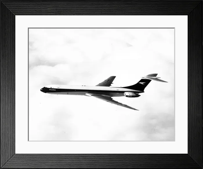 Framed Print : Vickers Super VC10 G-ASGI in BOAC markings Framed Print : Vickers Super VC10 G-ASGI in BOAC markings