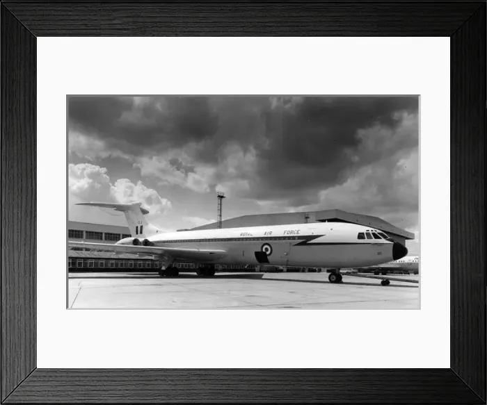 Framed Print : Vickers VC10 C1 XV103 Edward Mannock VC Framed Print : Vickers VC10 C1 XV103 Edward Mannock VC