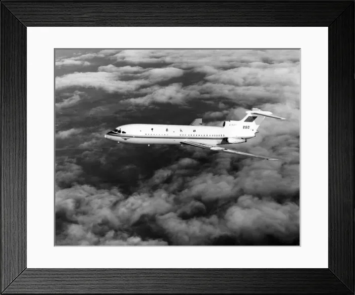 Framed Print : Hawker Siddeley HS121 Trident 2E under test Framed Print : Hawker Siddeley HS121 Trident 2E under test