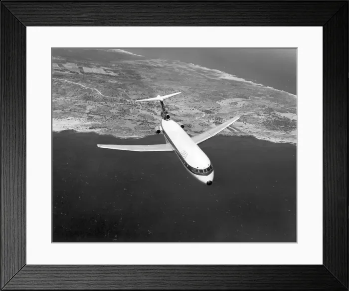Framed Print : Hawker Siddeley HS121 Trident 3B G-AWYZ in BEA markings Framed Print : Hawker Siddeley HS121 Trident 3B G-AWYZ in BEA markings