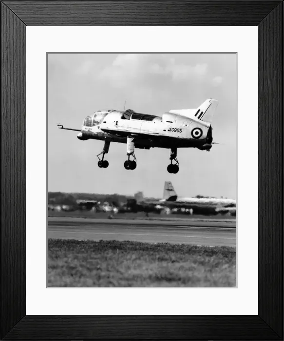 Framed Print : Short SC1 XG905 in the hover Framed Print : Short SC1 XG905 in the hover