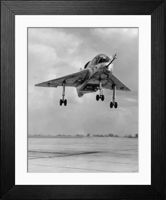 Framed Print : Short SC1 in the hover at RAE Bedford Framed Print : Short SC1 in the hover at RAE Bedford