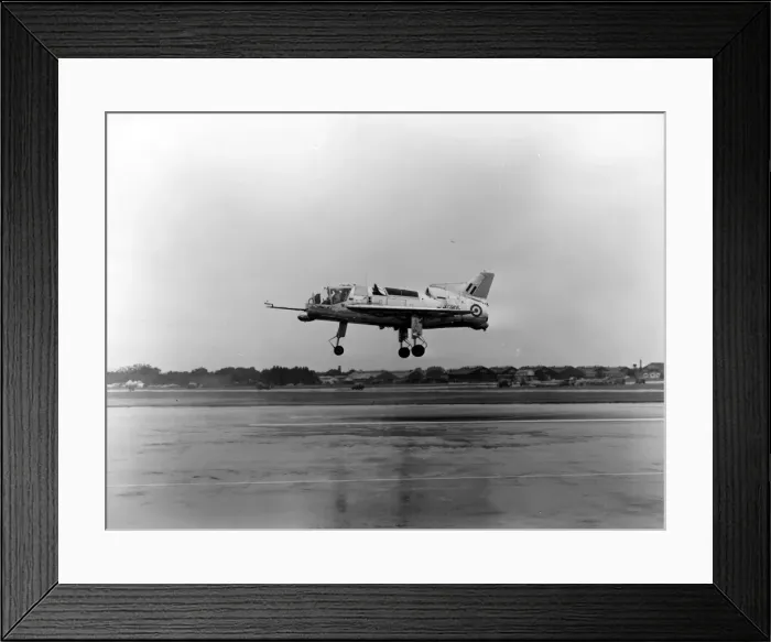Framed Print : Short SC1 XG905 in the hover Framed Print : Short SC1 XG905 in the hover