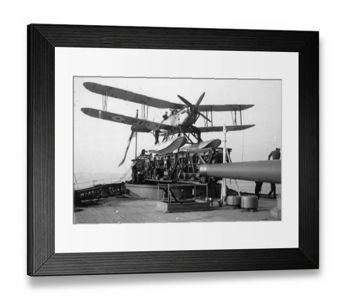 Framed Print : Fairey Queen IIIF MkIIIB S1536 on the catapult Framed Print : Fairey Queen IIIF MkIIIB S1536 on the catapult