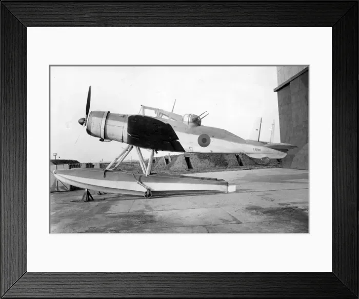Framed Print : Blackburn B-25 Roc seaplane L3059 at Helensburgh Framed Print : Blackburn B-25 Roc seaplane L3059 at Helensburgh