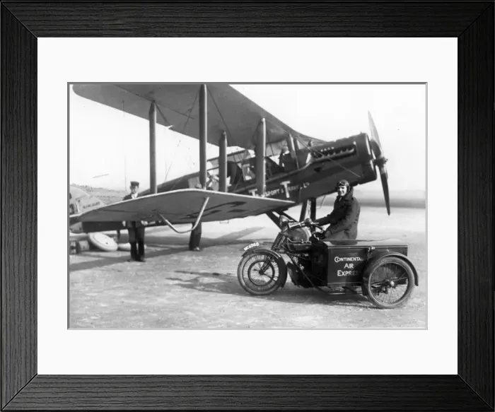 Framed Print : de Havilland DH16 G-EAPM Agincourt of Aircraft Transport