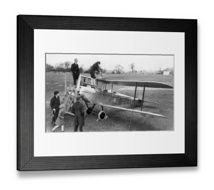 Framed Print : de Havilland DH60 Cirrus II Moth G-EBQE Arom
