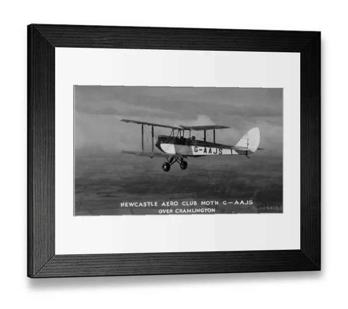 Framed Print : de Havilland DH60G Gipsy Moth G-aJS