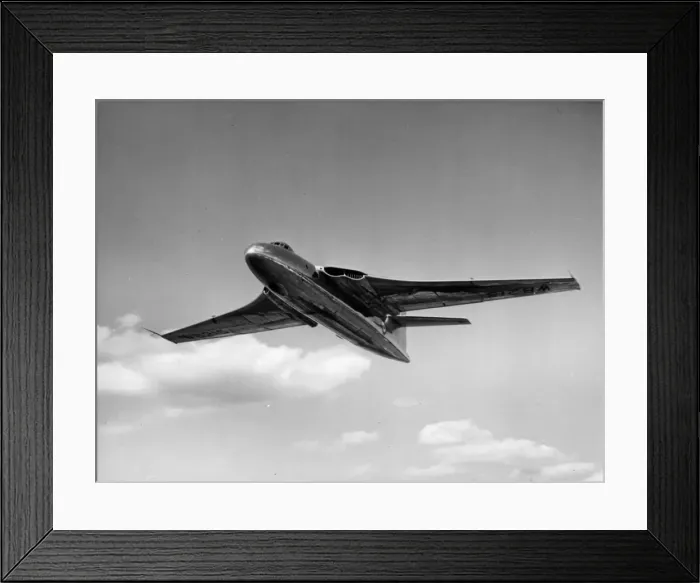 Framed Print : Second prototype Vickers Valiant WB215 Framed Print : Second prototype Vickers Valiant WB215