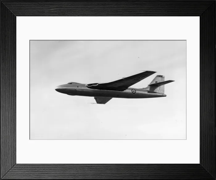 Framed Print : Second prototype Vickers Valiant WB215 Framed Print : Second prototype Vickers Valiant WB215