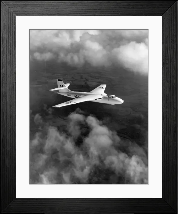 Framed Print : Vickers Valiant B(K)1 XD823 Framed Print : Vickers Valiant B(K)1 XD823