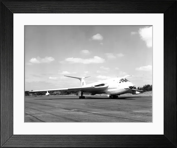 Framed Print : Handley Page Victor prototype tanker conversion Framed Print : Handley Page Victor prototype tanker conversion